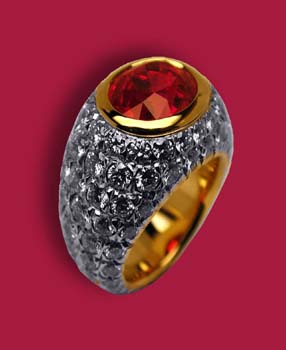 Brillantbandring-mit-Rubin