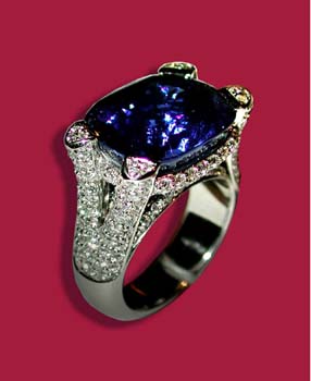 Zukerring-mit-Saphir,--Bril